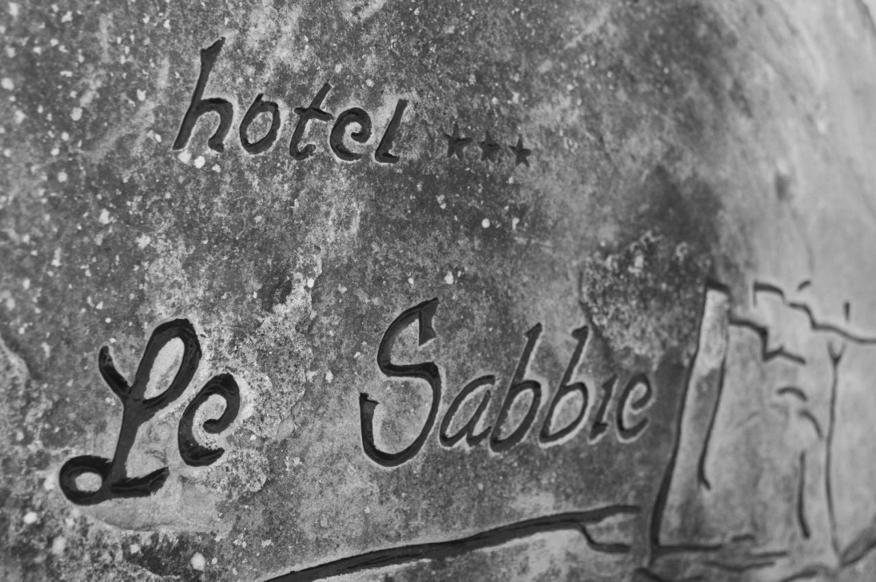 Hotel Le Sabbie Calasetta Exterior photo