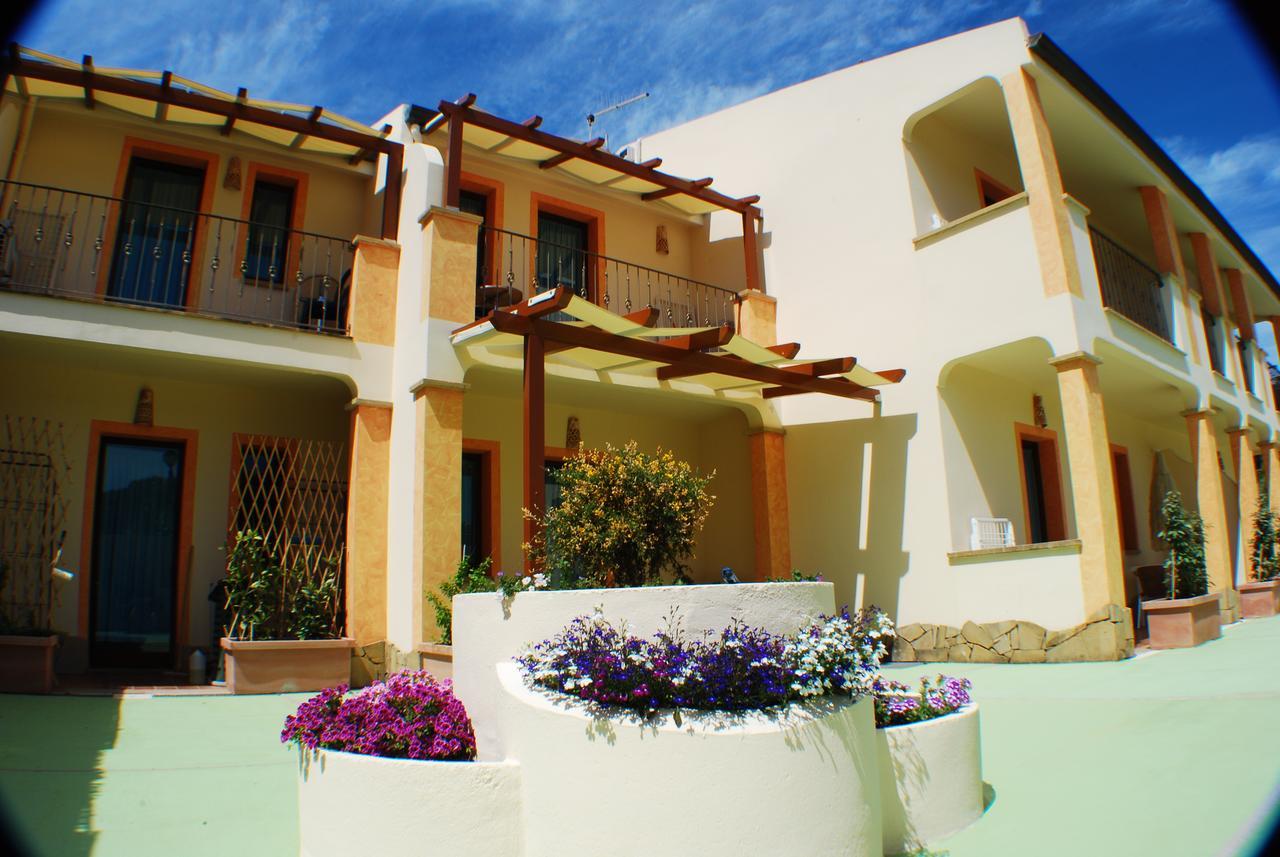 Hotel Le Sabbie Calasetta Exterior photo
